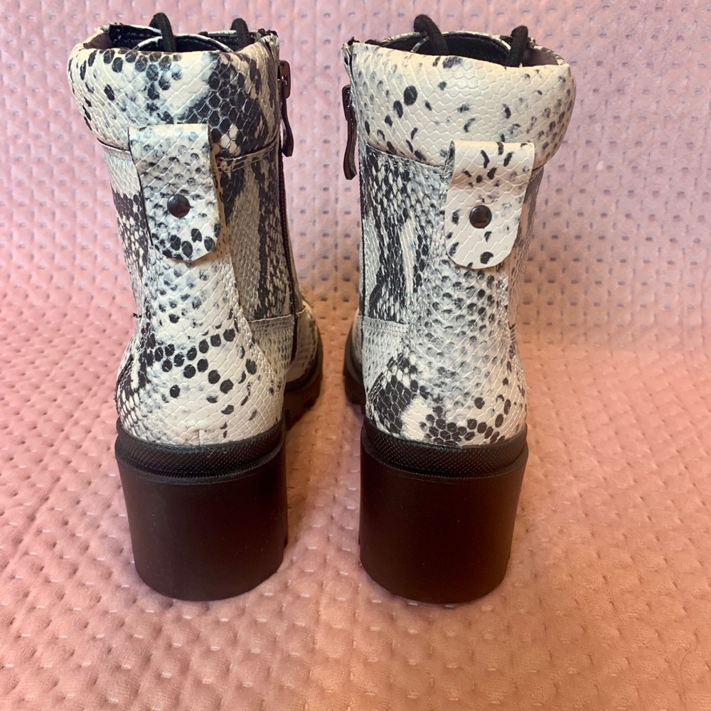 NEW Madden Girl combat boots - Picture 4 of 5